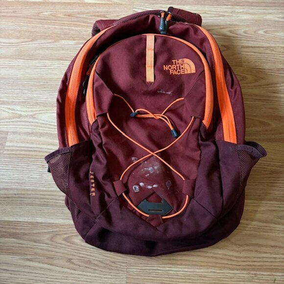 The North Face Jester Backpack FlexVent wine takse - Picture 1 of 8